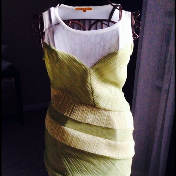 Alice + Olivia Yellow and White Mini Dress - Picture 1 of 7